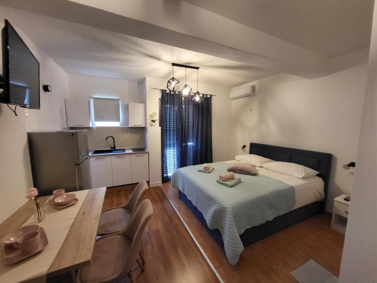 Baška VodaE&Aアパートメント 部屋 写真